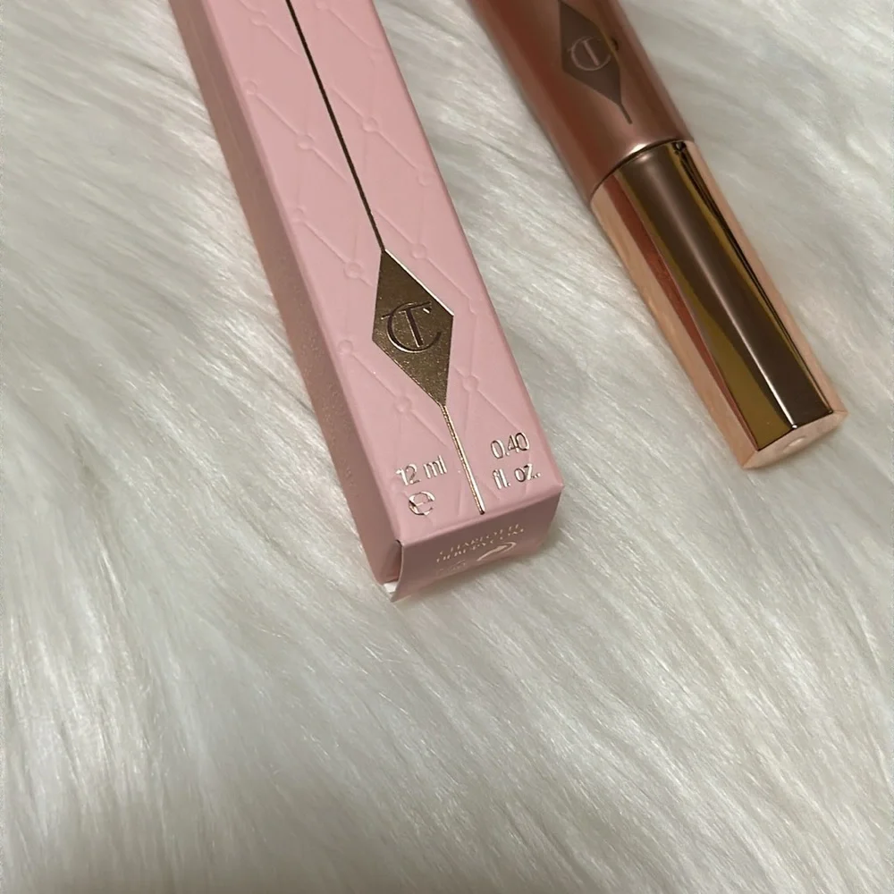 ⭐️ Host Pick! 🎉🥳 Charlotte Tilbury Pillow Talk Highlighter Wand - Picture 3 of 3